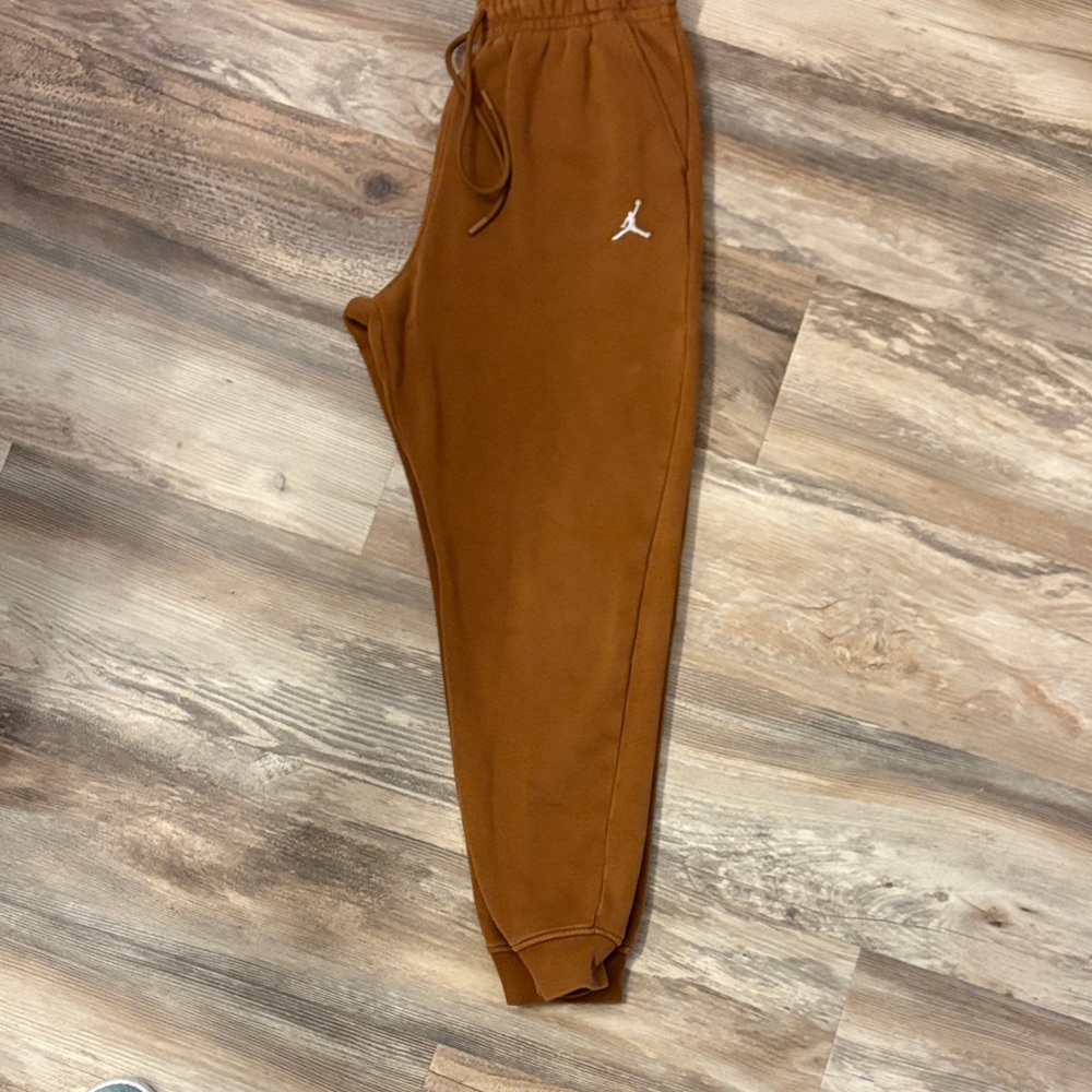 Jordan Brown Sweatpants